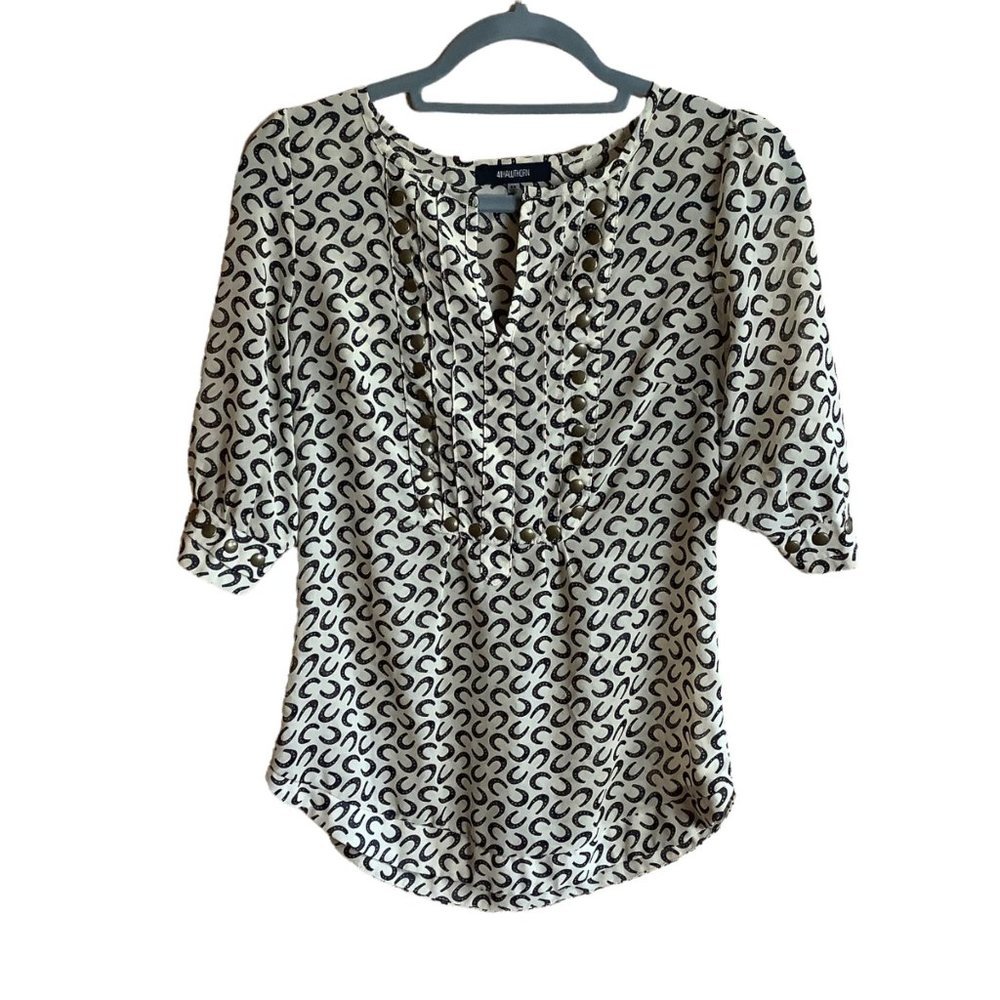 41 Hawthorn Horseshoe Print Blouse Women Sz XS Sheer Stitch Fix Studded Detail